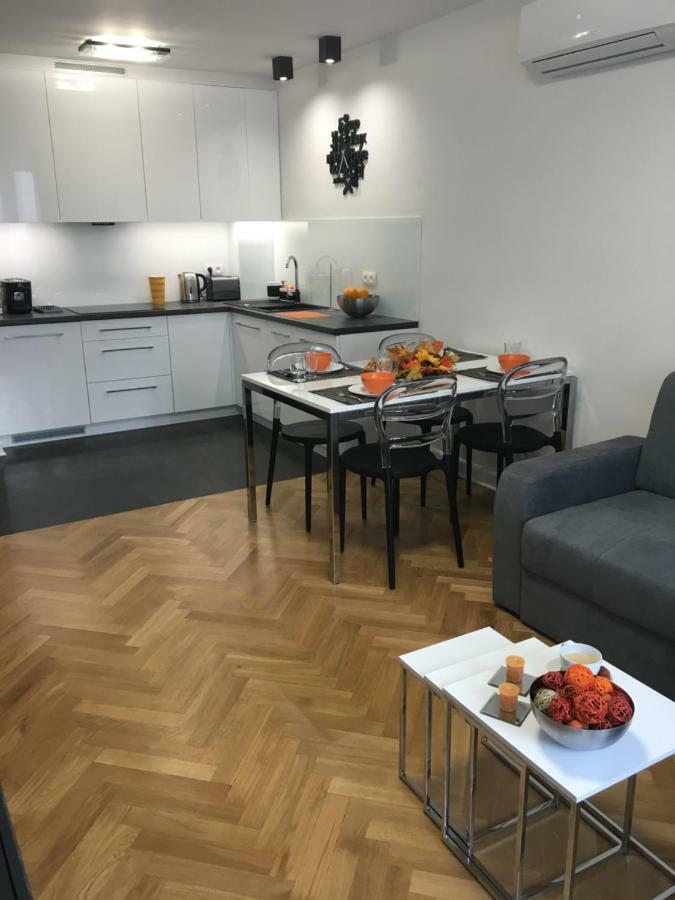 Apartament Emilia Apartment Warsaw Ngoại thất bức ảnh