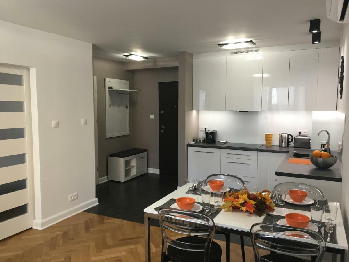 Apartament Emilia Apartment Warsaw Ngoại thất bức ảnh